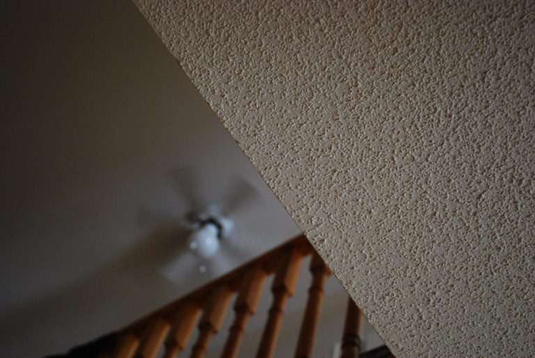 How To Remove That Ugly Popcorn Ceiling